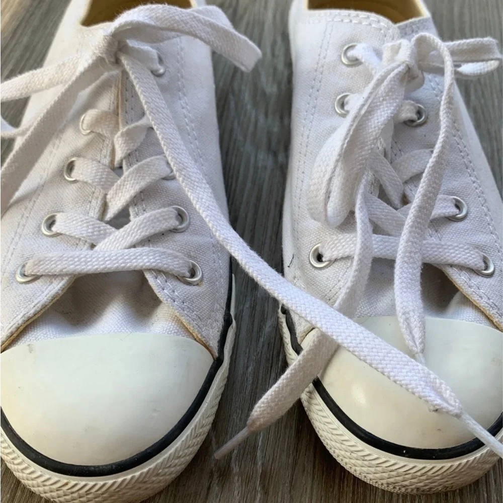 Converse - Picture 2 of 8